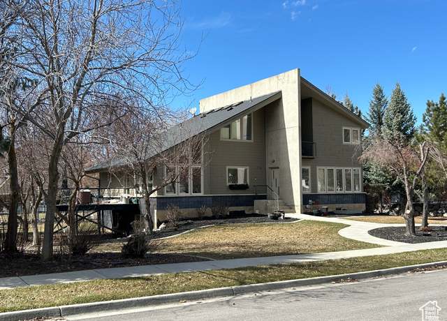 Property at 278 S Country Manor Ln E, Alpine, UT 84004, 4 beds, 4 baths