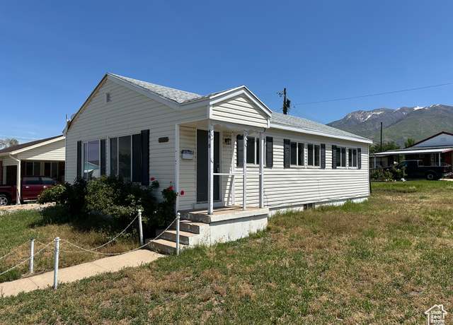 Property at 4688 S 200 E, Washington Terrace, UT 84405, 5 beds, 2 baths