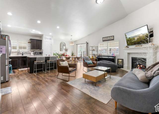 Property at 5171 W Dartford Way, West Valley City, UT 84120, 5 beds, 3 baths