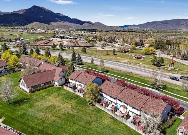 Property at 890 E Hamlet Cir N, Midway, UT 84049, 3 beds, 1.5 baths