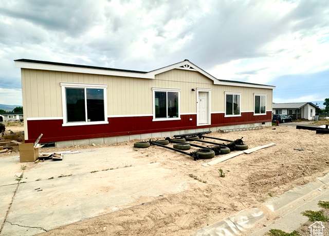 Property at 1461 E 5975 S #15, Vernal, UT 84078, 3 beds, 2 baths