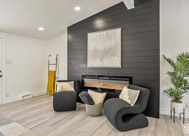Property at 7046 S 2955 E, Cottonwood Heights, UT 84121, 4 beds, 3 baths