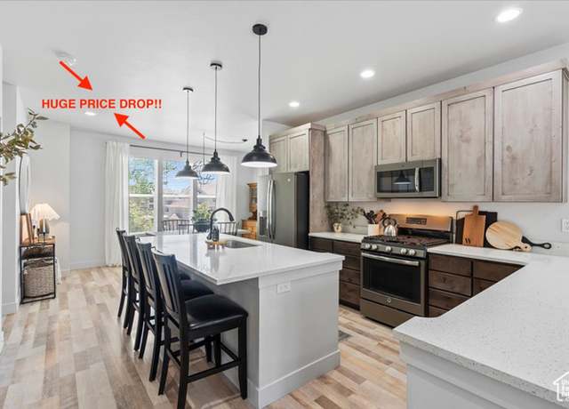 Property at 5137 W Stockfield Ln, Herriman, UT 84096, 4 beds, 2.5 baths