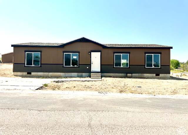 Property at 5952 S 1475 E #16, Vernal, UT 84078, 3 beds, 2 baths