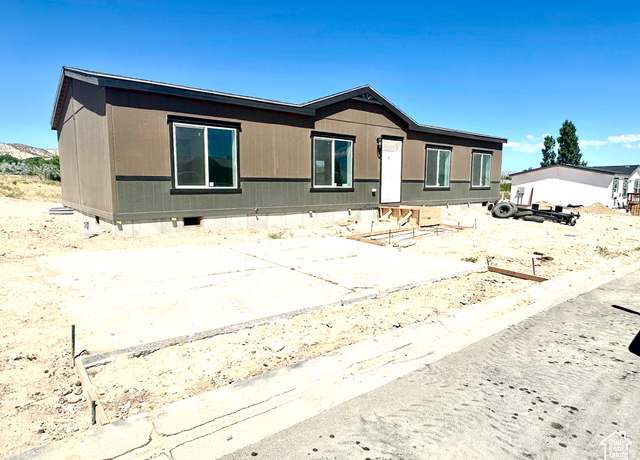 Property at 5952 S 1475 E #16, Vernal, UT 84078, 3 beds, 2 baths