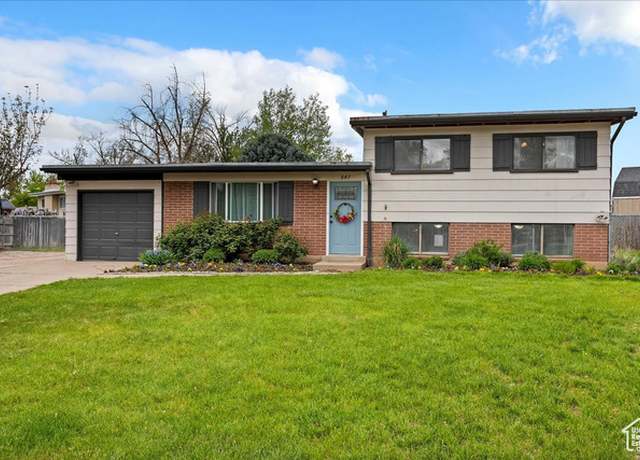 Property at 847 N Poplar Cir E, Layton, UT 84041, 3 beds, 1.5 baths