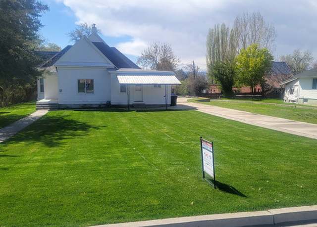 Property at 119 N 200 E, Smithfield, UT 84335, 3 beds, 1 bath