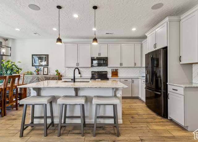 Property at 1531 W 300 N, Pleasant Grove, UT 84062, 5 beds, 3 baths