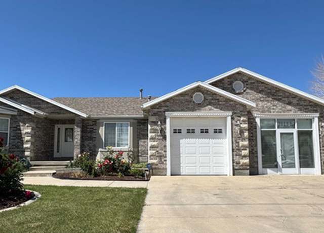 Property at 2111 E 3900 S, Salt Lake City, UT 84124, 5 beds, 4.5 baths
