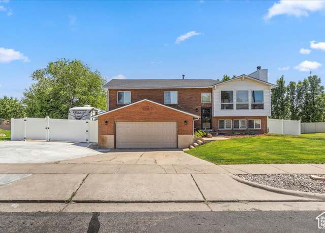 Property at 1602 E 2550 N, Layton, UT 84040, 4 beds, 3 baths