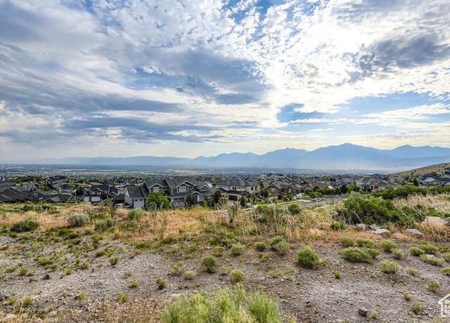 Property at 5571 W Lookout Mesa Cir S, Herriman, UT 84096