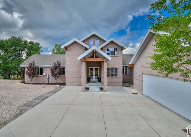 Property at 320 S Old Farm Ln E, Coalville, UT 84017, 4 beds, 5 baths