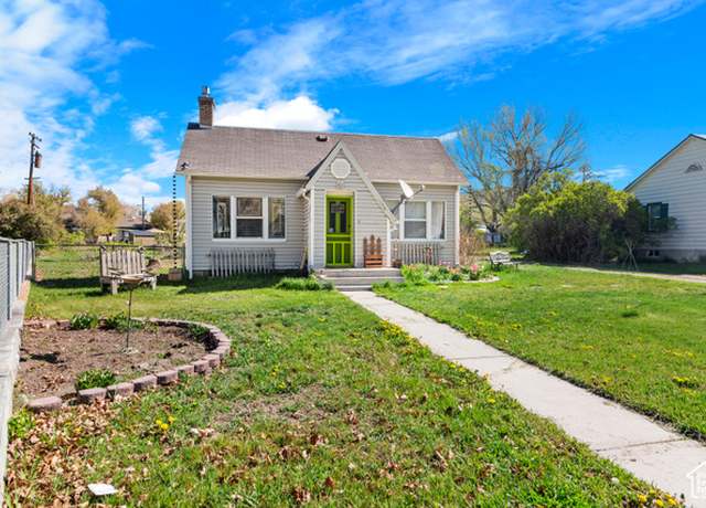 Property at 158 Bannock St, Malad City, ID 83252, 3 beds, 1 bath