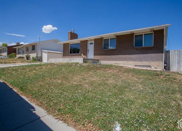 Property at 5032 W Highwood Dr, Kearns, UT 84118, 5 beds, 2 baths
