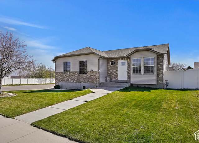 Property at 6761 S High Bluff Dr W, West Jordan, UT 84084, 6 beds, 3 baths