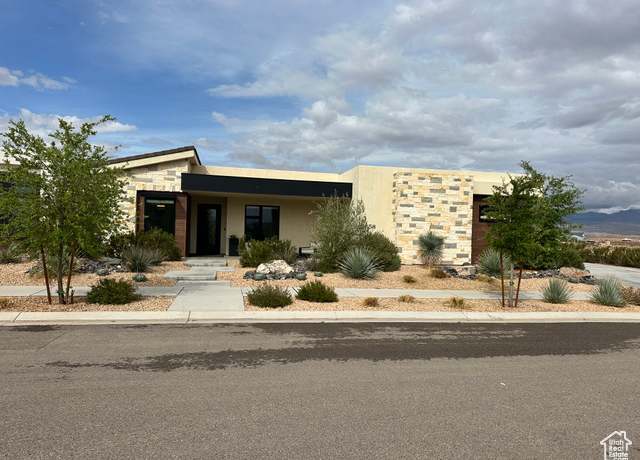 Property at 5658 S Ruby Dr, St. George, UT 84790, 4 beds, 3.5 baths