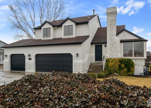 Property at 9971 S Dunsinane Dr W, South Jordan, UT 84009, 4 beds, 2.5 baths