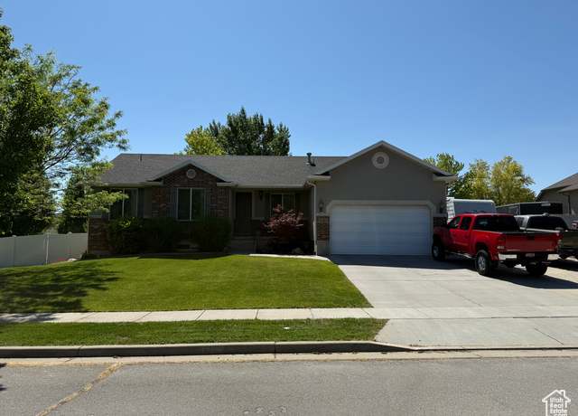 Property at 2192 S 225 E, Kaysville, UT 84037, 5 beds, 3.5 baths