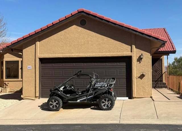 Property at 161 W 950 S Unit W2, St. George, UT 84770, 3 beds, 2.5 baths