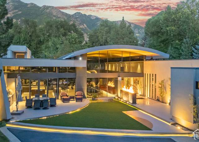 Property at 2550 E Brentwood Dr, Holladay, UT 84121, 5 beds, 6.5 baths