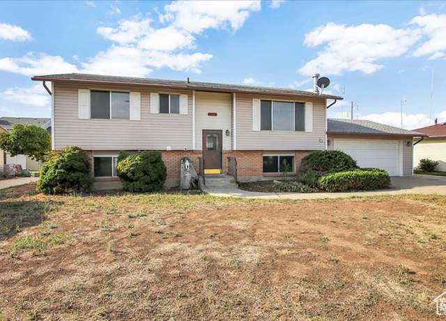 Property at 1259 W 1050 N, Layton, UT 84041, 4 beds, 2 baths