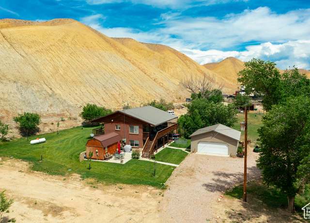 Property at 2770 S 9500 E, Jensen, UT 84035, 3 beds, 3 baths