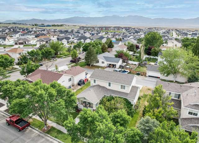 Property at 1405 N Durocher Ln W, Tooele, UT 84074, 6 beds, 3.5 baths