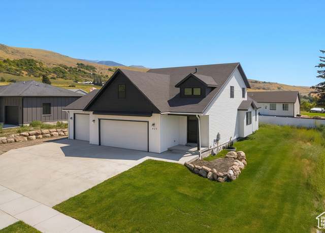 Property at 328 E 300 N, Richmond, UT 84333, 7 beds, 3.5 baths