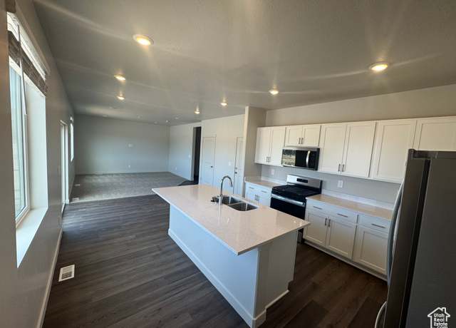 Property at 1355 N Harper Way #249, Tooele, UT 84074, 3 beds, 2.5 baths
