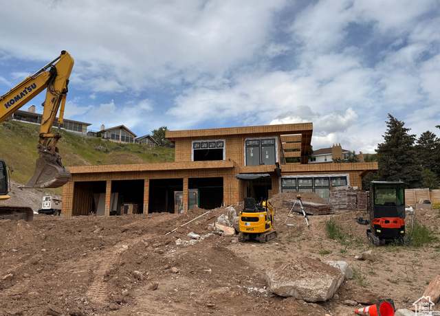 Property at 422 N Castor Ln, Salt Lake City, UT 84103, 6 beds, 5 baths