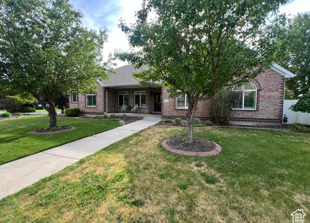 Property at 10415 N Cherry Ln W, Highland, UT 84003, 7 beds, 4.5 baths