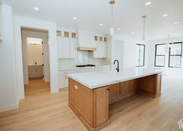 Property at 1025 E 360 N #5, Salem, UT 84653, 3 beds, 2.5 baths