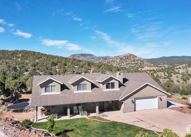 Property at 4233 Hwy 219, Enterprise, UT 84725, 4 beds, 3 baths