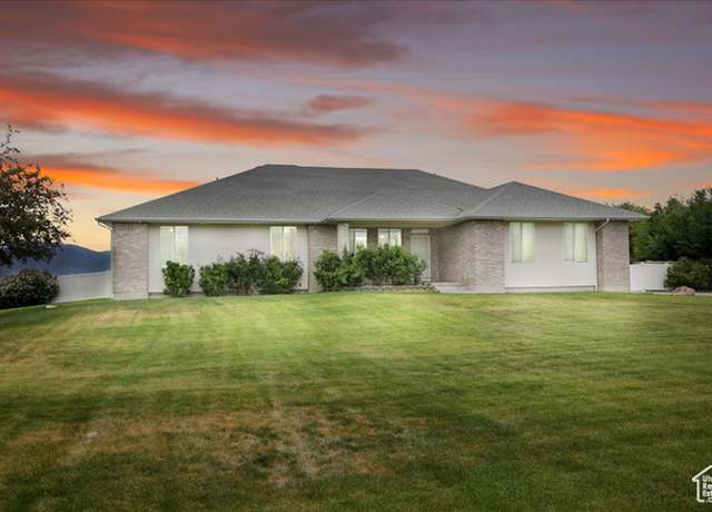 Property at 356 N Wrathall Cir, Grantsville, UT 84029, 5 beds, 5 baths
