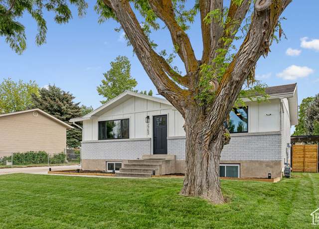 Property at 2753 W 1700 N, Clinton, UT 84015, 4 beds, 2 baths