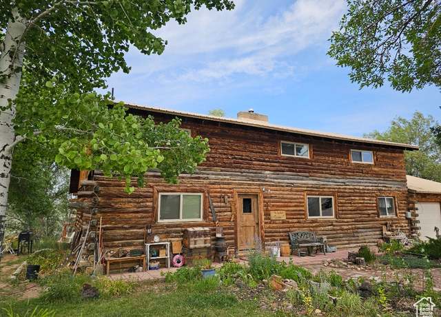Property at 450 S 2850 E, Vernal, UT 84078, 3 beds, 2 baths