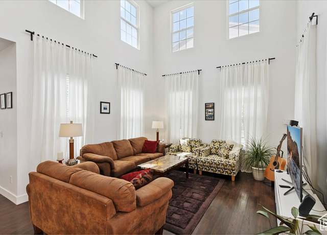 Property at 10606 S Redknife Dr, South Jordan, UT 84009, 3 beds, 2.5 baths