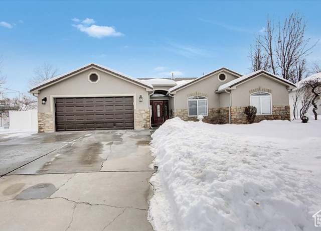 Property at 1075 W 4175 S, Riverdale, UT 84405, 5 beds, 3 baths