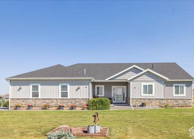 Property at 846 Almy Road 107, Evanston, WY 82930, 1 bed, 2 baths
