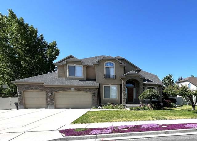 Property at 2943 W Current Creek Dr, South Jordan, UT 84095, 5 beds, 3 baths