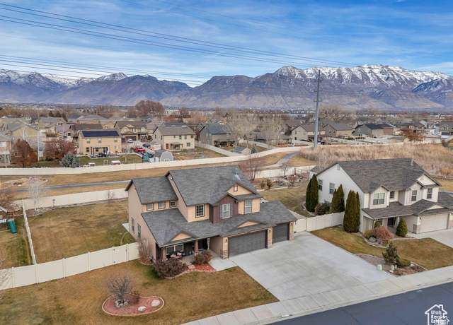Property at 685 E Bullrush Pkwy E, Lehi, UT 84043, 4 beds, 2.5 baths