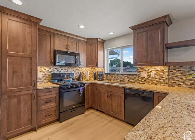 Property at 4278 S 3720 W, West Valley City, UT 84120, 5 beds, 3 baths