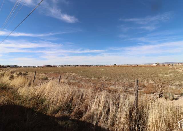 Property at 1040 E Midvalley Rd, Enoch, UT 84721