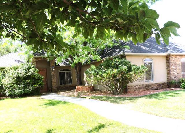 Property at 931 S Hillside Dr S, Kanab, UT 84741, 5 beds, 3 baths