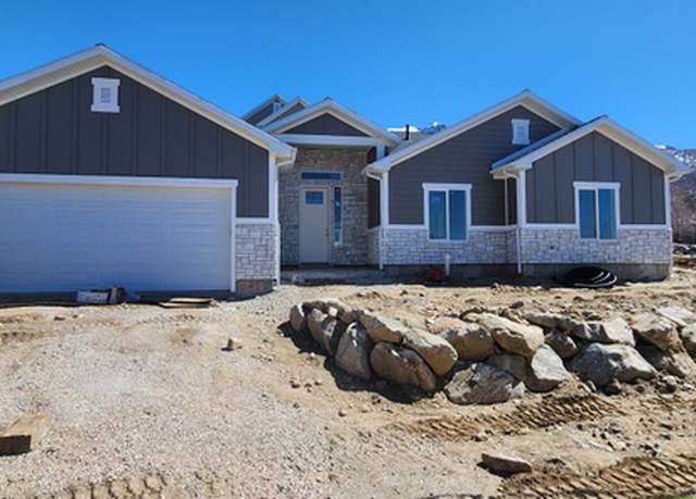 Property at 1870 N Valley Dr #201, Layton, UT 84040, 3 beds, 2 baths