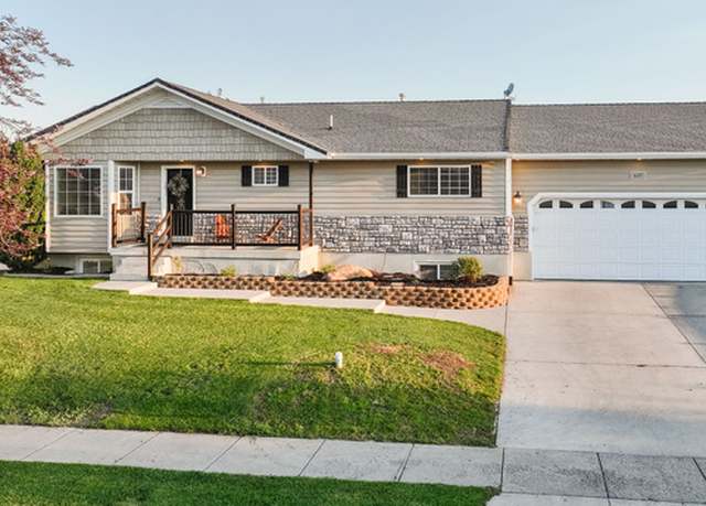 Property at 637 W 150 N, Hyrum, UT 84319, 5 beds, 3 baths
