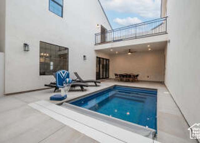 Property at 1460 S Windsor Pkwy #5, Hurricane, UT 84737, 5 beds, 5.5 baths