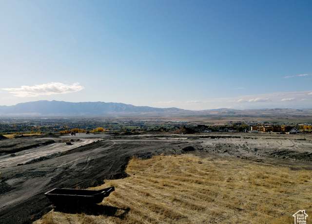 Property at 1113 E 100 St S, Hyde Park, UT 84318