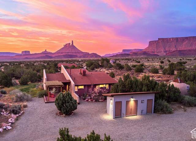 Property at 361 Castle Valley Dr, Castle Valley, UT 84532, 2 beds, 1 bath