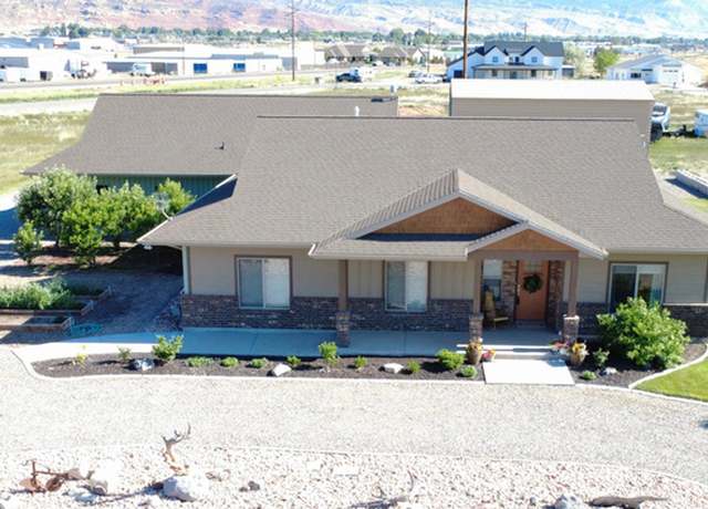 Property at 492 W 2300 S, Richfield, UT 84701, 3 beds, 2 baths